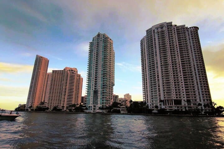 Miami Skyline Sunset Cruise on Biscayne Bay photo 2