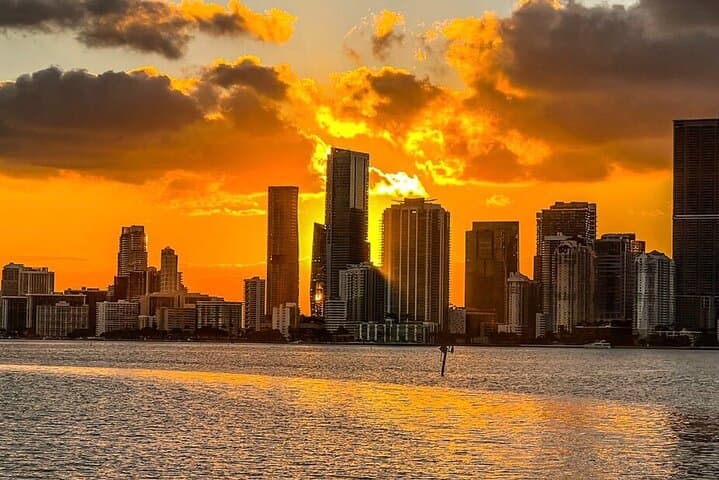 Miami Skyline Sunset Cruise on Biscayne Bay photo 3