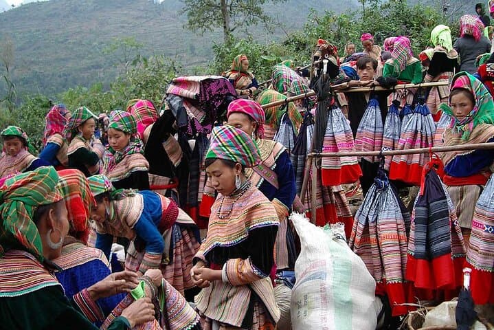 Can Cau & Bac Ha Markets: A Private Saturday Market Tour from Sapa photo 5