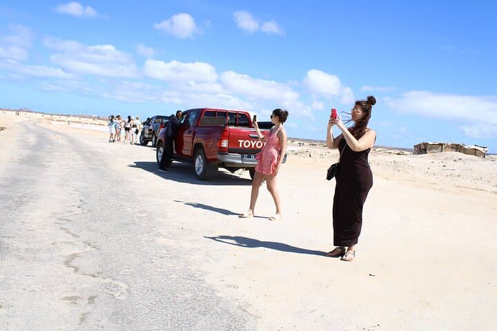 Sal Island Full-Day: Buracona Blue Eye, Salinas & Lemon Shark Walk photo 5