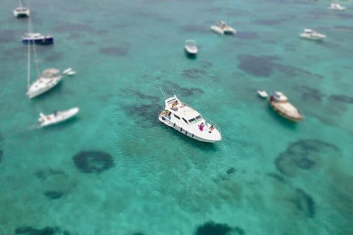 La Maddalena Archipelago Private Motorboat Tour – Full-Day DC12 Excursion photo 5