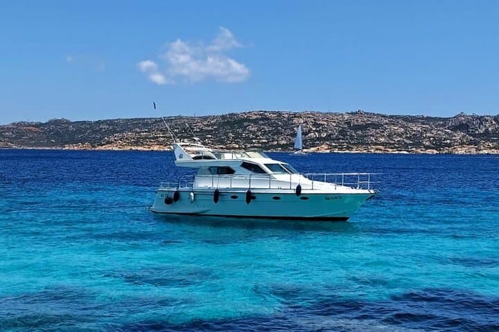 La Maddalena Archipelago Private Motorboat Tour – Full-Day DC12 Excursion photo 3