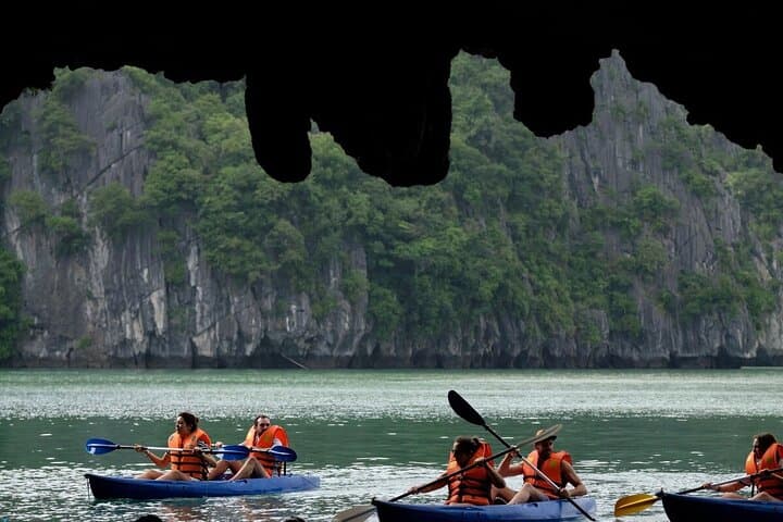 5-Day Northern Vietnam: Hanoi, Halong Bay & Ninh Binh Guided Tour photo 2