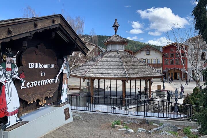 Cascade Drive: Leavenworth, Deception Falls and Snoqualmie Falls Day Tour from Seattle