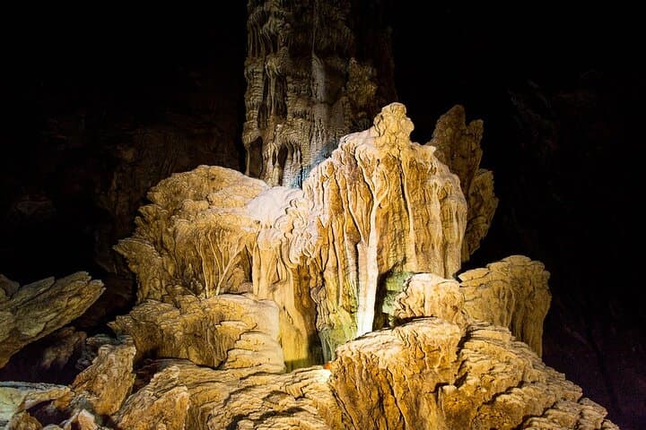 5-Day Private Cao Bang and Ba Be Adventure Trek — Ban Gioc Falls to Tham Phay Cave photo 2