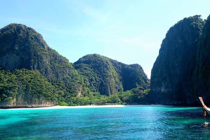 Private VIP Speedboat to Phi Phi Islands — Full-Day Snorkel & Beach Charter photo 3
