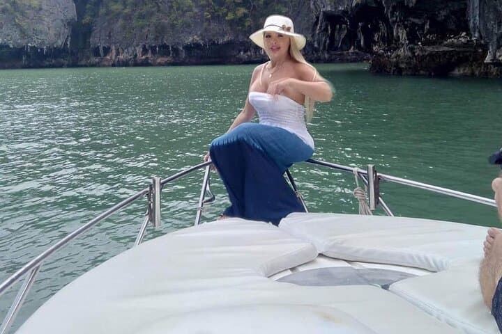 Private VIP Speedboat to Phi Phi Islands — Full-Day Snorkel & Beach Charter photo 5