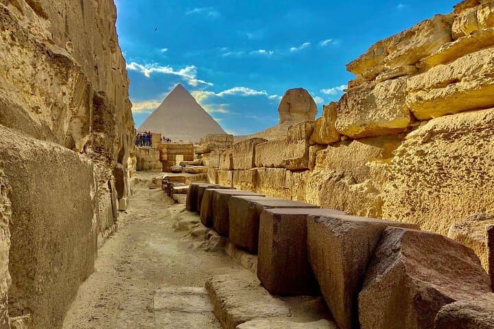 Hurghada to Cairo & Giza: Full-Day Pyramids, Sphinx and Egyptian Museum Tour photo 2