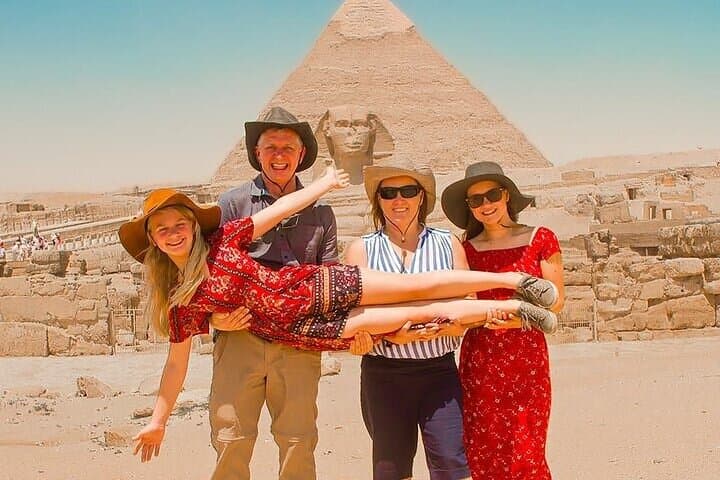 Hurghada to Cairo & Giza: Full-Day Pyramids, Sphinx and Egyptian Museum Tour photo 4