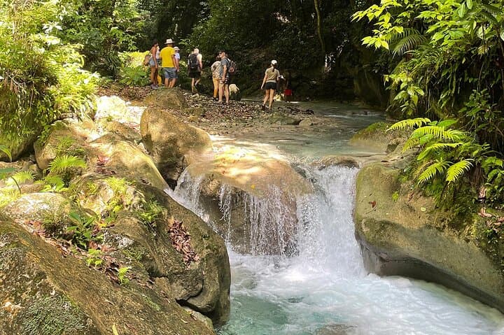 All-Inclusive Water Trail to Cueva de la Virgen: Barahona Day Tour