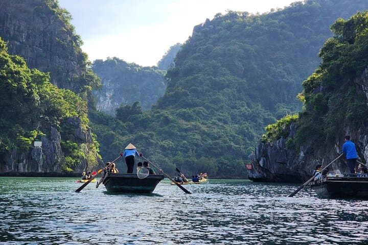 Halong Bay Overnight Cruise: Kayaking, Titop Island & Sung Sot Cave photo 3