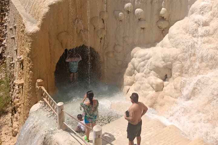 Escape to Tolantongo: Full-Day Private Hot Springs Tour from Mexico City photo 2