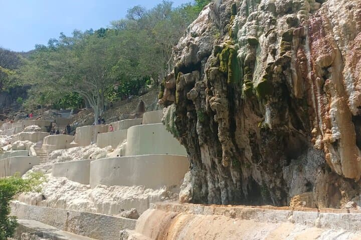 Escape to Tolantongo: Full-Day Private Hot Springs Tour from Mexico City photo 4