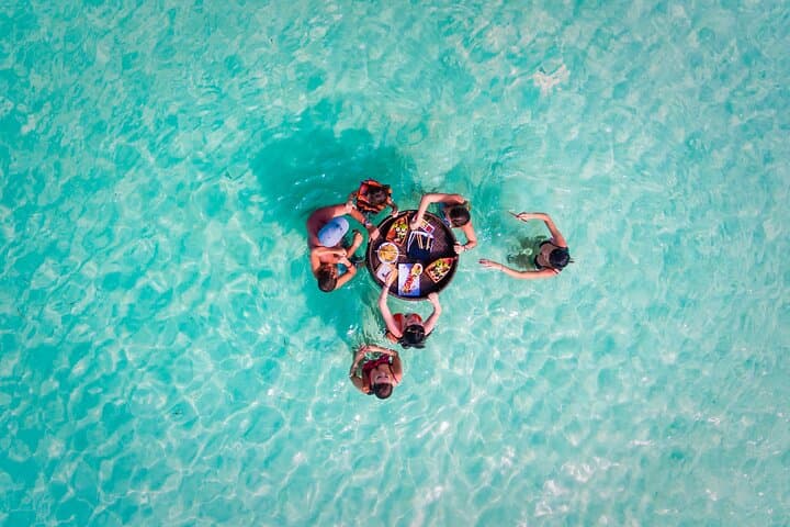 Private VanDutch Yacht: 4-Hour Luxury Cruise & Snorkel in Cancun photo 4