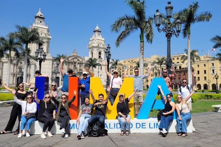 One-Day Lima Highlights Tour: Historic Center, Miraflores & Barranco