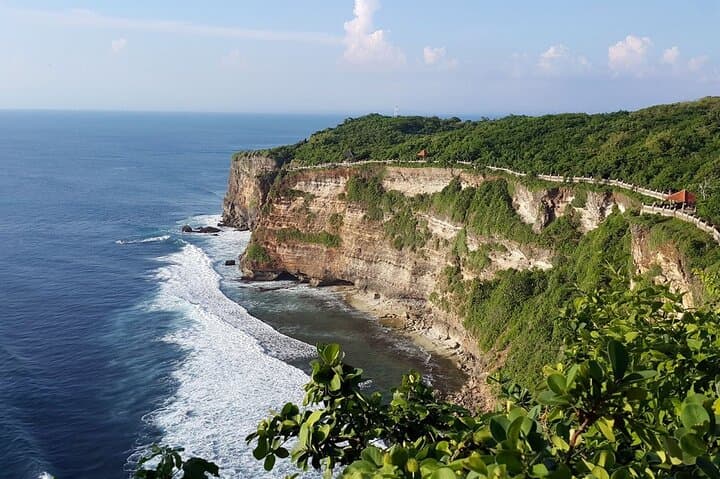 Private Bali South Coast Beaches, Uluwatu Temple & Jimbaran Seafood Dinner photo 3