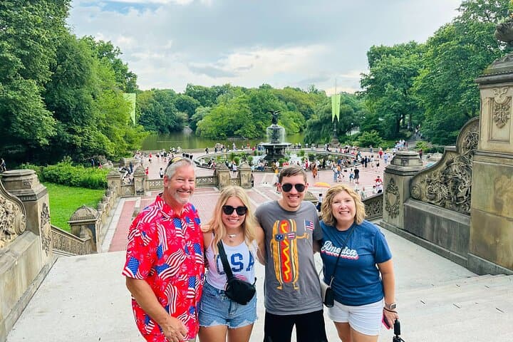 Private Central Park Pedicab Tour: Iconic Sights & Photo Stops photo 3