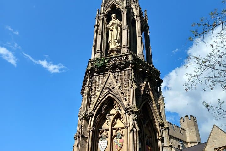Private 2-Hour Walking Tour of Oxford Colleges and Historic Sights photo 1