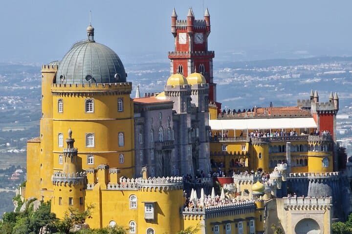 Sintra, Cabo da Roca & Cascais: Private Full-Day Tour from Lisbon