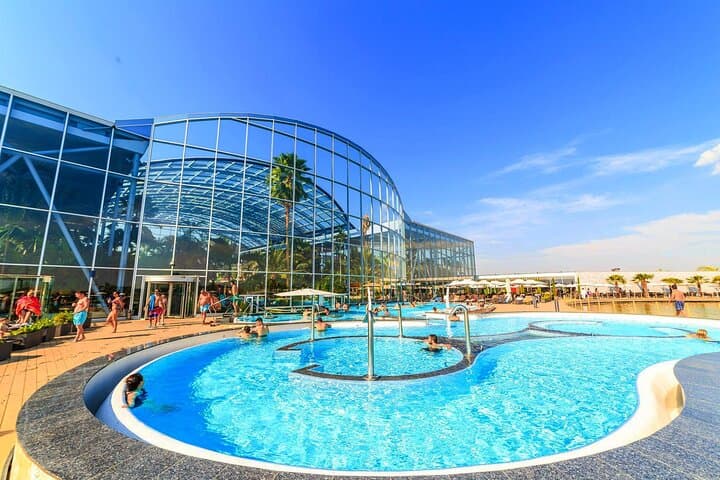 Therme Bucuresti Skip-the-Line Ticket with Transfer from Bucharest photo 6