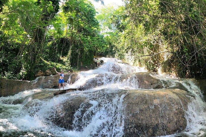 Climb Dunn's River Falls: Private Tour from Montego Bay with Admission photo 5