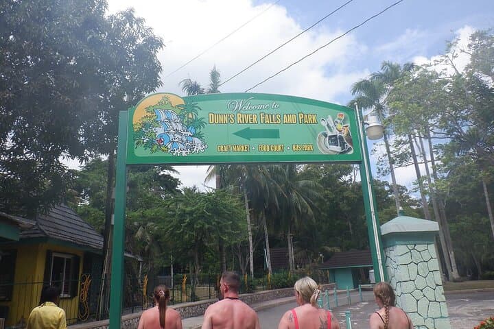 Climb Dunn's River Falls: Private Tour from Montego Bay with Admission