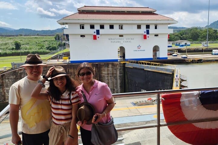 Panama City Private Historical Tour and Miraflores Locks Experience photo 4