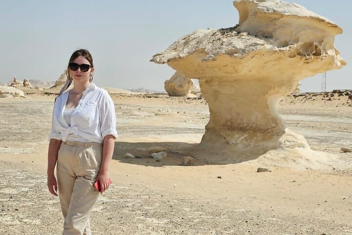 2-Day White Desert and Bahariya Oasis Jeep Safari: Camping Under Sahara Stars photo 3