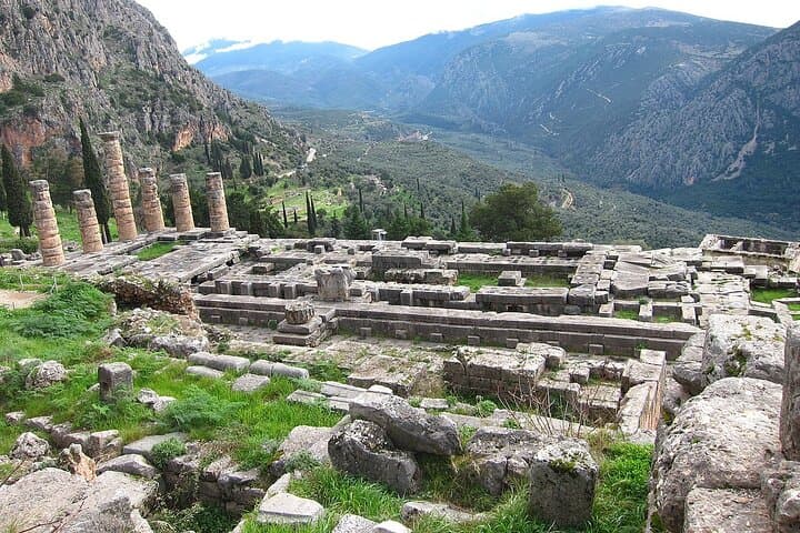 From Twelve to One God: Private 3-Day Tour from Athens to Delphi & Meteora photo 3