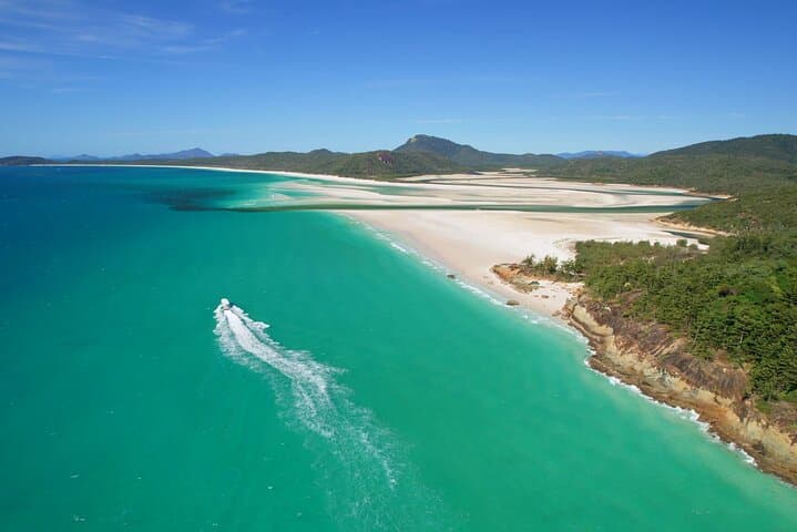 One-Day Viper: Great Barrier Reef Snorkel & Whitehaven Hill Inlet from Airlie Beach photo 4