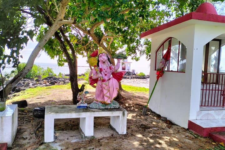 north-coast-mauritius-e-bike-tour-calodyne-to-anse-la-raie photo 4
