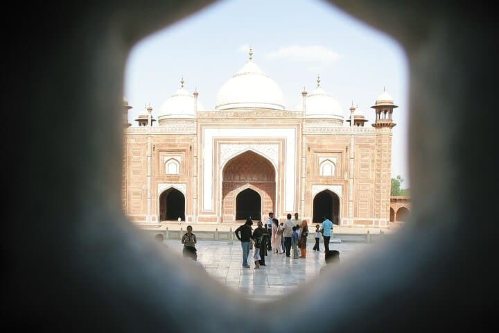 Taj Mahal from Goa: Guided Overnight Agra Tour with Return Flights photo 2