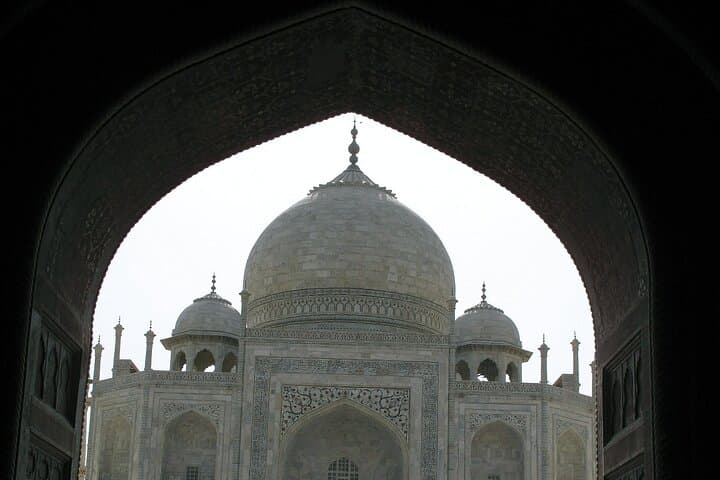 Taj Mahal from Goa: Guided Overnight Agra Tour with Return Flights photo 5