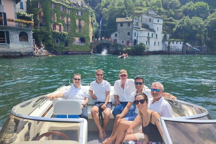 Private Boat Tour on Lake Como: Villas, Islands & Iconic Views (1–4 hrs) photo 3