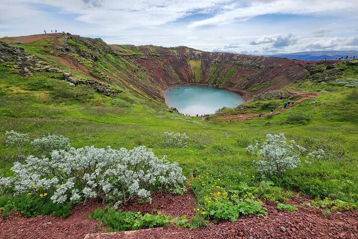 Exploring Iceland’s Golden Circle: A Private Tour Through Timeless Wonders