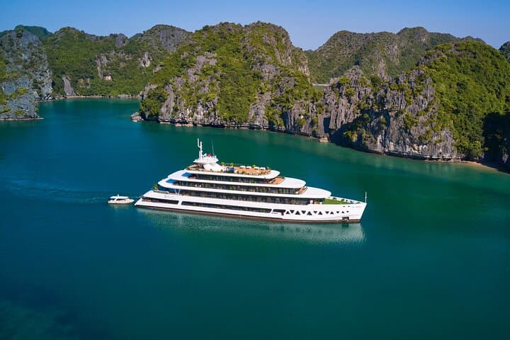 Luxury 5-Day Cruise: Halong Bay & Lan Ha Bay Discovery