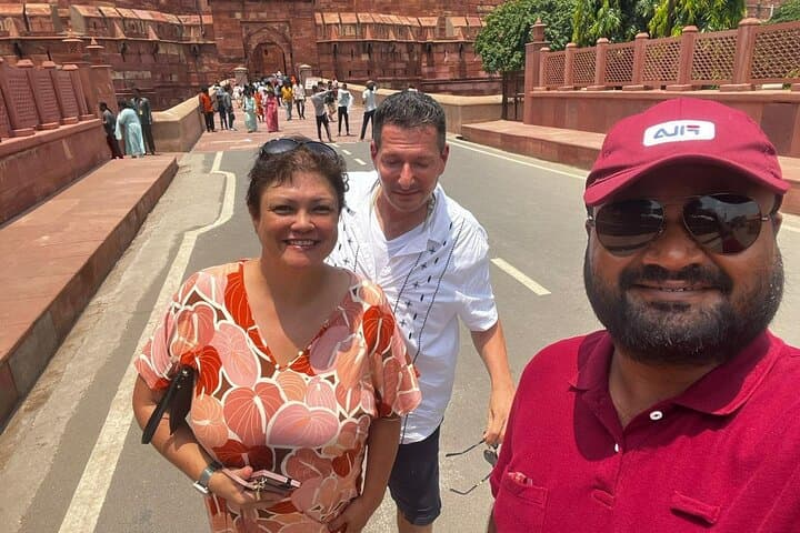 Private Day Trip to Taj Mahal & Agra Fort from Delhi by Car photo 6