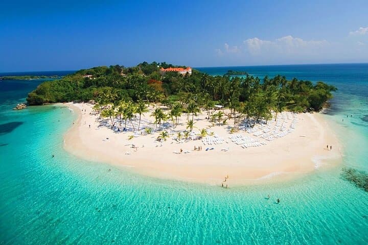 Full-Day Samaná Serenity: Cayo Levantado, Playa Rincón & Mangrove Canoe Tour