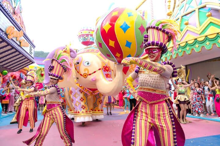 Carnival Magic Phuket: Evening Carnival with Dinner & Hotel Transfer photo 6