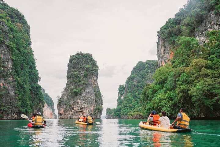 Phang Nga Bay Sunset Dinner & Canoeing: Krathong on the Limestone Sea