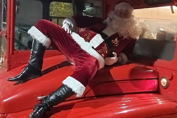 Red Bus Ride with Santa in Glasgow — Festive Lights Tour & Family Sing-Along photo 2