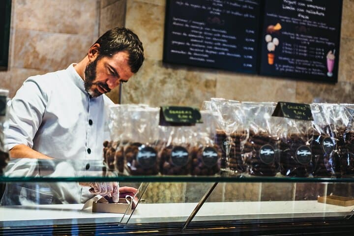 Santa Barbara Choco-Vino Private Walking Tour — Downtown Wine & Chocolate Tasting photo 4