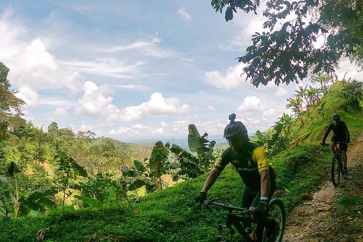 Ride La Vuelta al Quindío: 4-Day Coffee-Region Bike Expedition photo 3