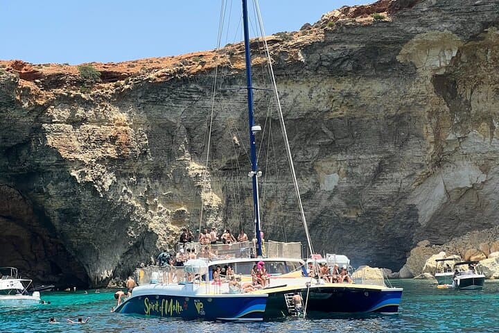 Blue Lagoon Catamaran: All-Inclusive Comino Day Cruise from Valletta