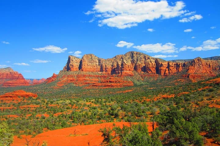 Sedona Private Wine Tour: Verde Valley Luxury SUV Tastings photo 4
