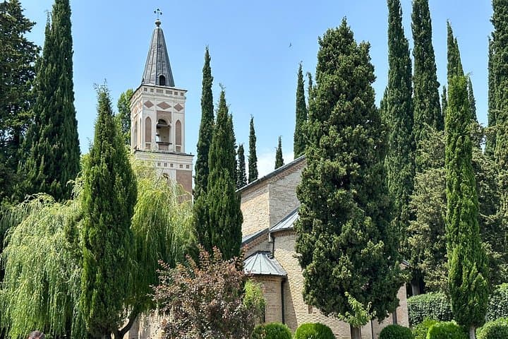 Sip and Savor: Kakheti's Ultimate Wine and Food Journey photo 4