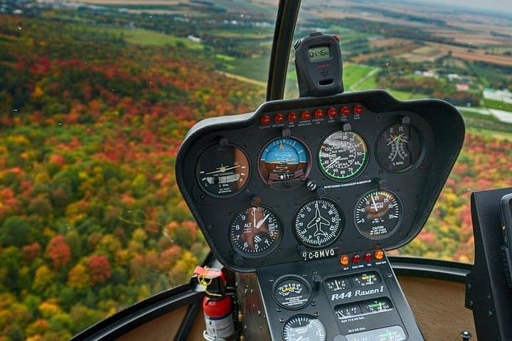 Monteregie Helicopter Tour: Fly Over Mont Saint-Bruno, Richelieu River & Saint-Hubert photo 4