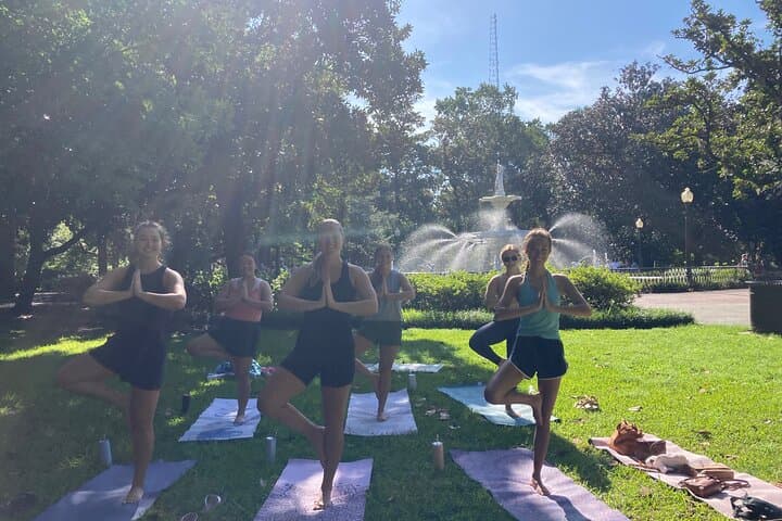 Forsyth Park Yoga: 60-Minute Outdoor Class Under Savannah’s Live Oaks photo 4