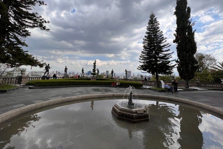 Private Chapultepec Castle Tour with Transport — Mexico City Highlights photo 5