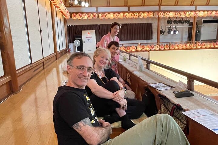 Exclusive Geisha Experience in Atami: Geigi Dance, Photos & Private Games photo 3